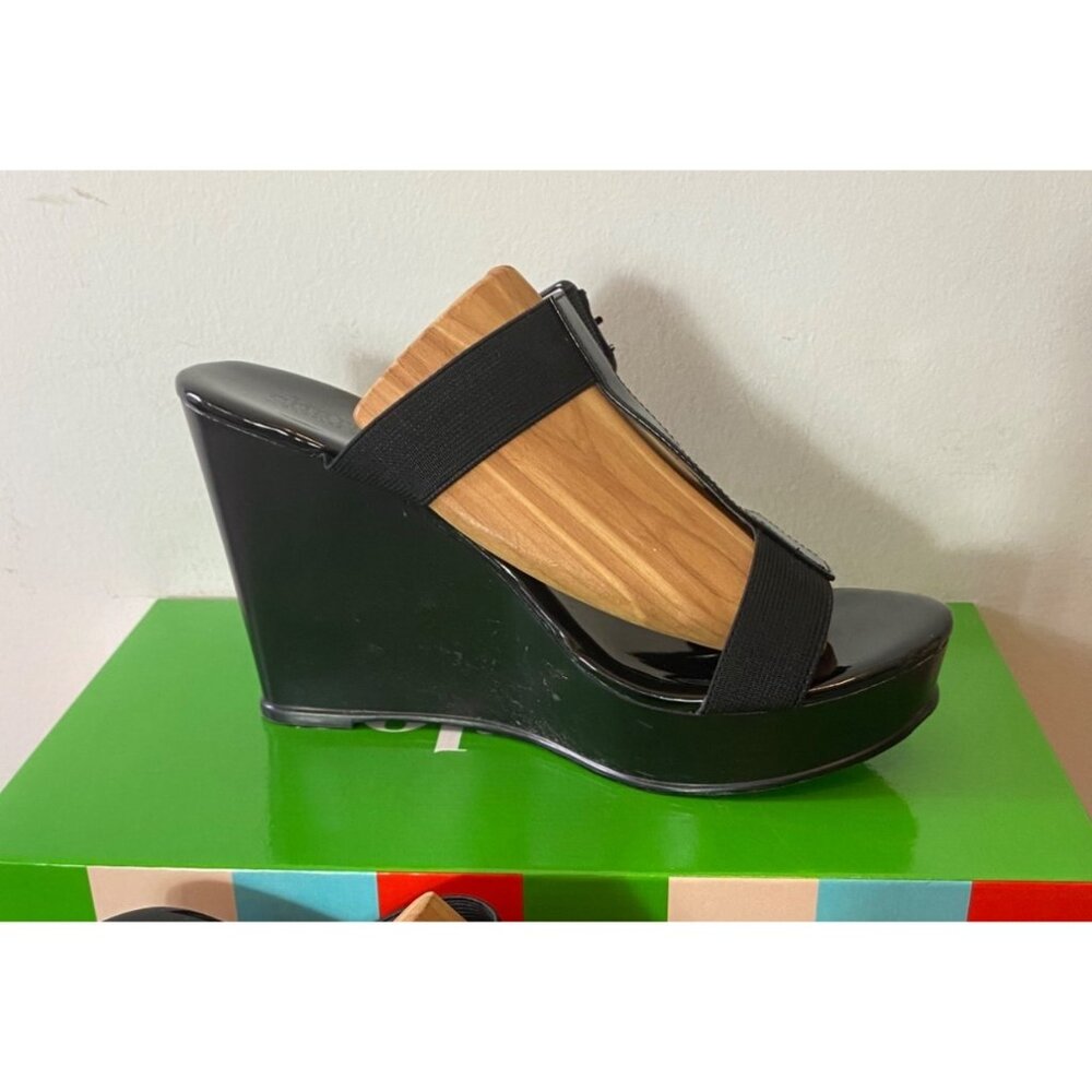 Charles David Black Patent Wedge Heels Adjustable Straps Buckles Shoes Size 7.5 - Picture 2 of 9